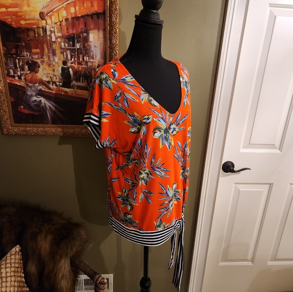 Lascana Print V-Neck Top - Picture 1 of 4